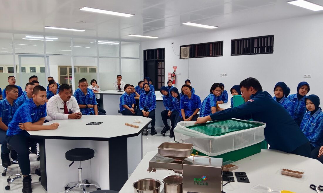 PLN Bekali 250 Siswa SMA dengan Ilmu Energi Terbarukan