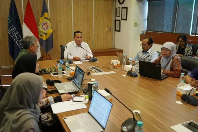 Digoyang Dolar, HPE dan HR Emas Kembali Menggelepar