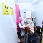 Mobil mamografi Pertamina untuk layanan pemeriksaan kanker payudara gratis melalui program PinkCheck.